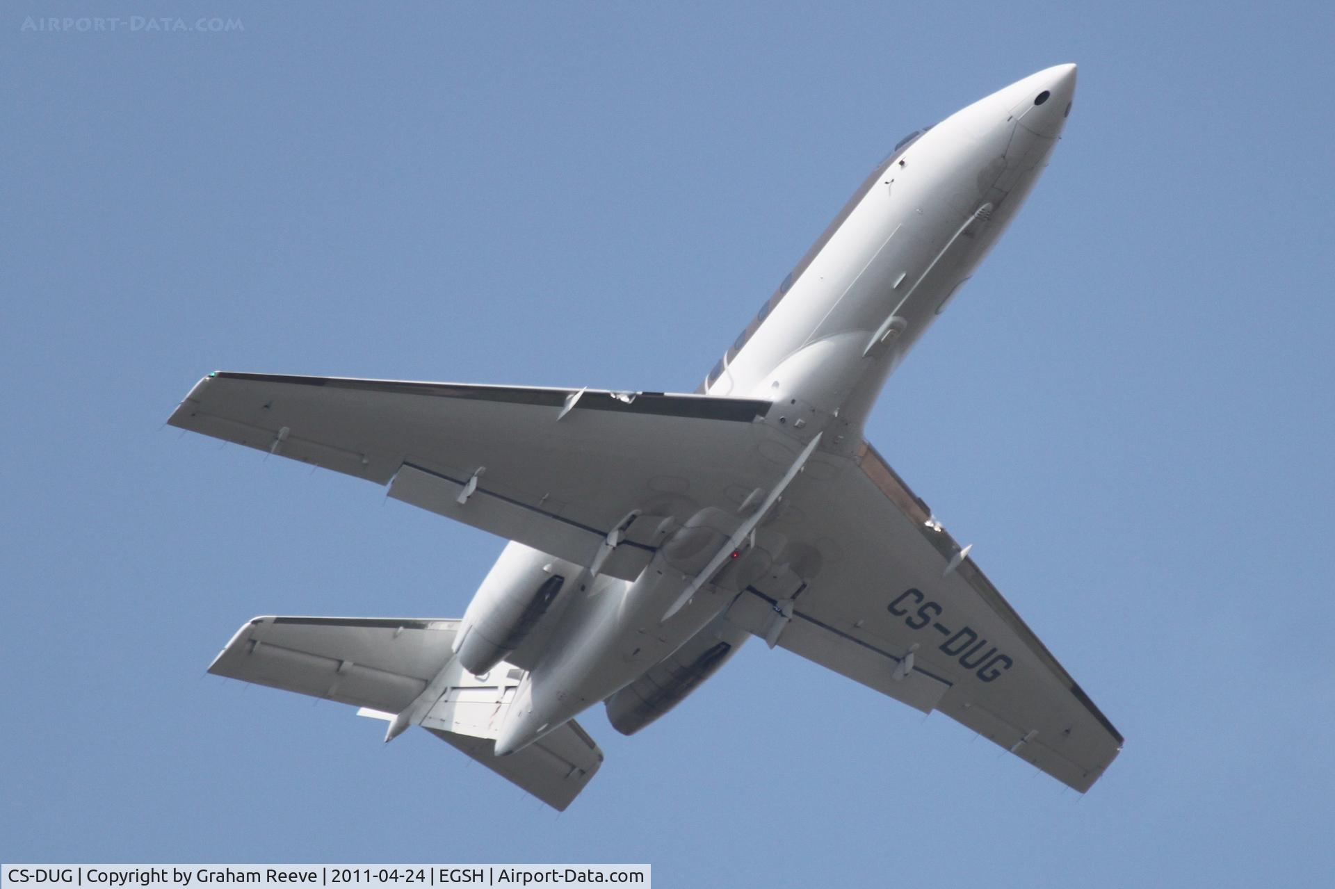 CS-DUG, 2008 Hawker Beechcraft 750 C/N HB-20, Departing from Norwich.