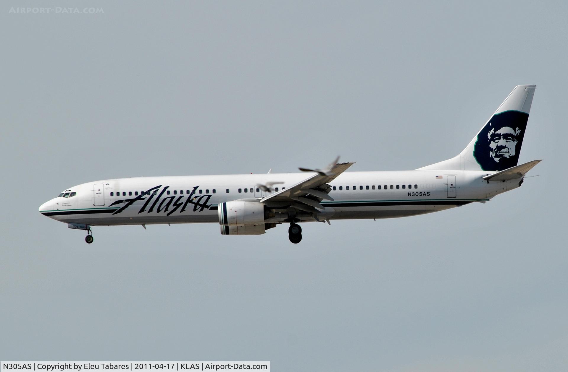N305AS, 2000 Boeing 737-990 C/N 30013, Taken during final approach to McCarran International Airport in Las Vegas, Nevada.