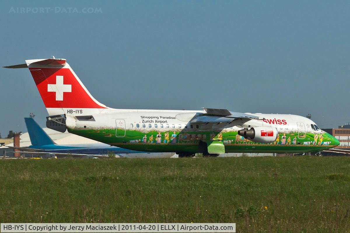 HB-IYS, 2001 British Aerospace Avro 146-RJ100 C/N E3381, HB-IYS