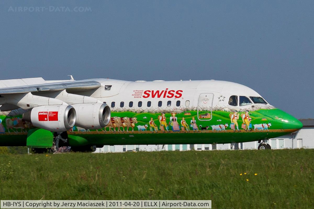 HB-IYS, 2001 British Aerospace Avro 146-RJ100 C/N E3381, HB-IYS