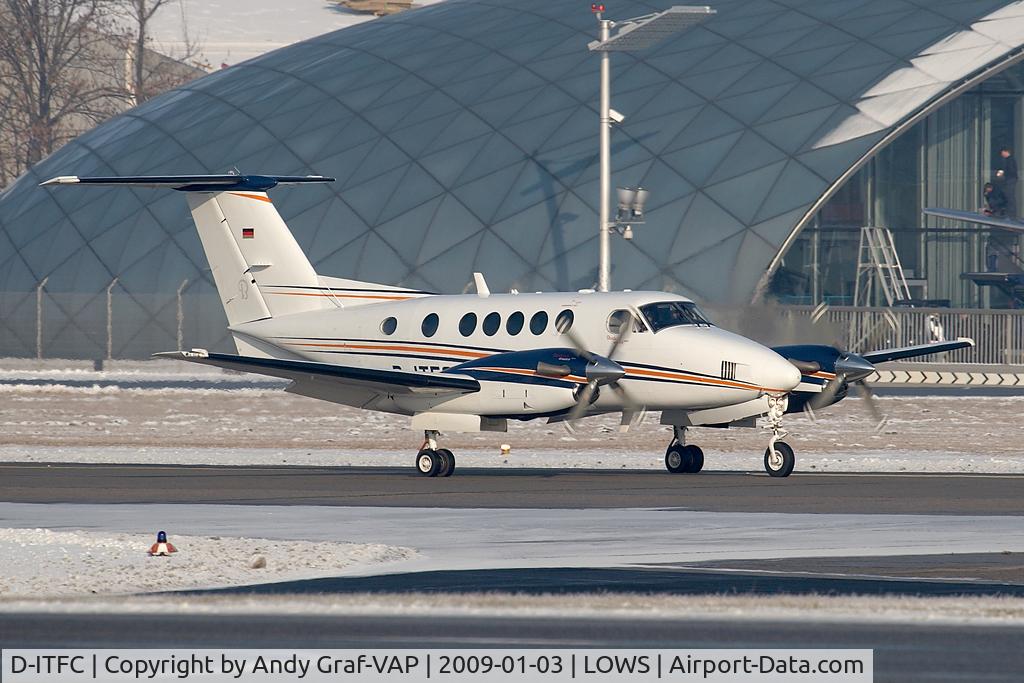 D-ITFC, 2007 Raytheon B200 King Air C/N BB-1973, Beech 200