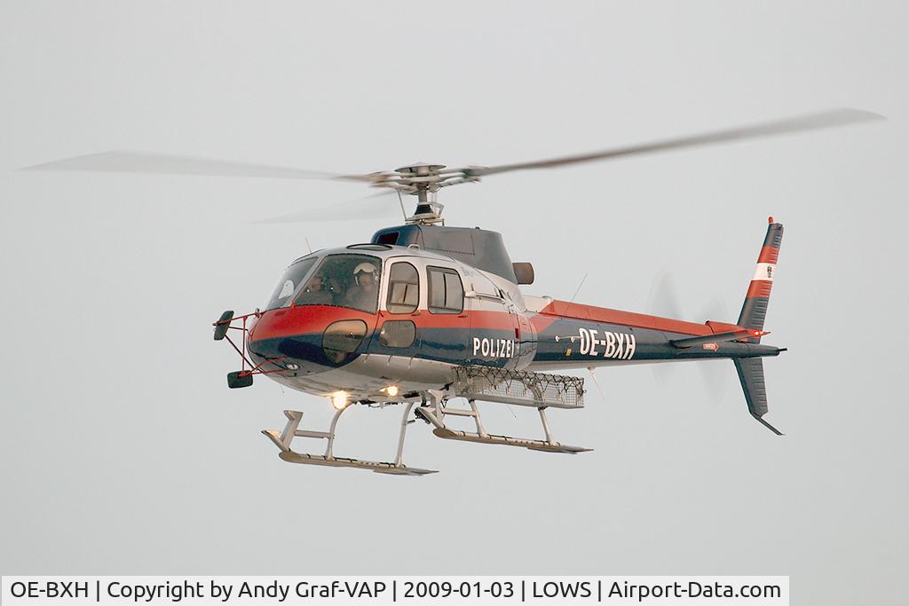 OE-BXH, 1986 Aerospatiale AS-350B-1 Ecureuil C/N 1898, BMf. Inneres AS350