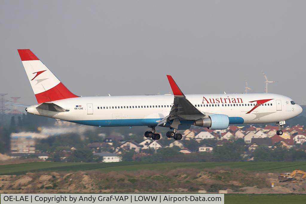 OE-LAE, 2000 Boeing 767-3Z9/ER C/N 30383, Austrian Airlines 767-300