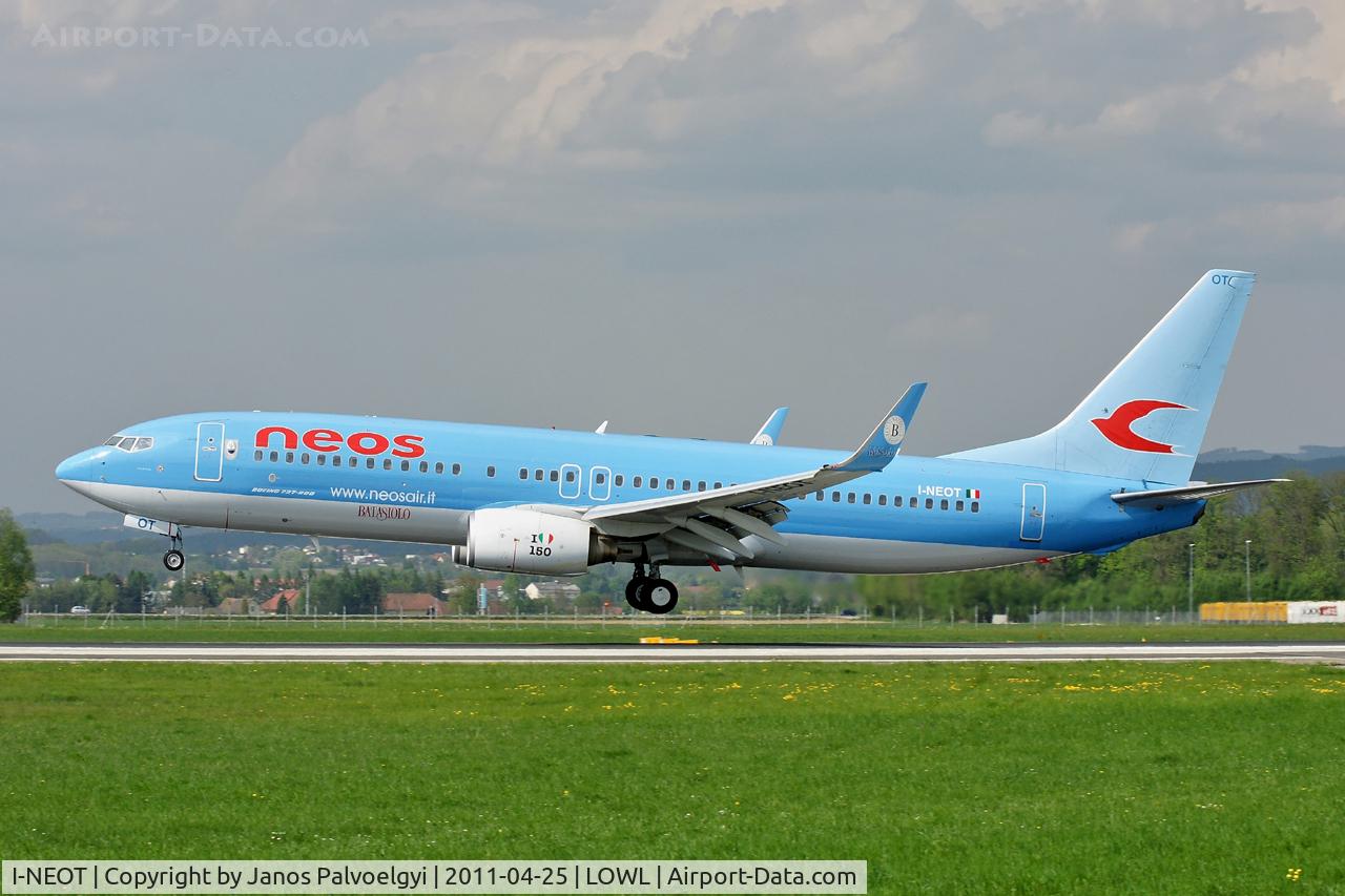 I-NEOT, 2002 Boeing 737-86N C/N 33004, Neos Boeing B737-86N landing in LOWL/LNZ