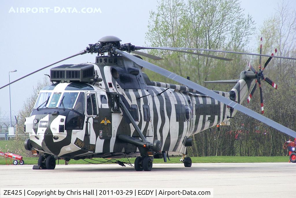 ZE425, 1985 Westland Sea King HC.4 C/N WA952, on the apron outside 848 NAS hangar