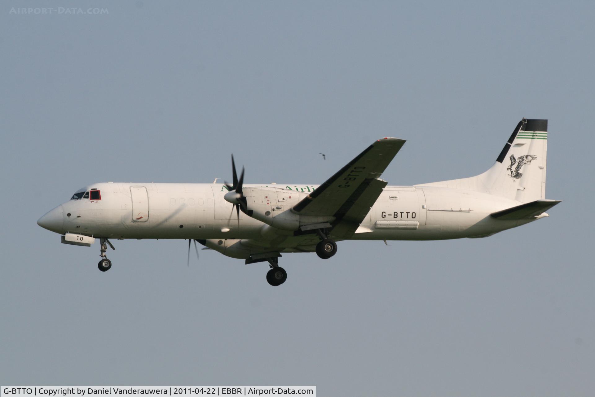 G-BTTO, 1990 British Aerospace ATP C/N 2033, Arrrival to RWY 25L