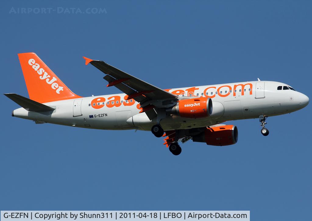 G-EZFN, 2009 Airbus A319-111 C/N 4076, Landing rwy 14L