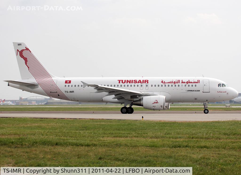 TS-IMR, 2010 Airbus A320-214 C/N 4344, Lining up rwy 14L for departure...