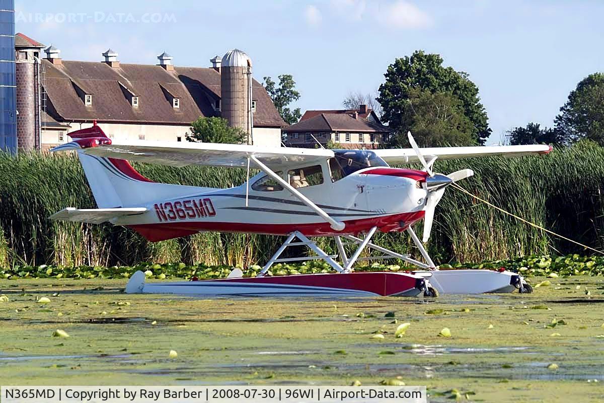 N365MD, 1976 Cessna 182P Skylane C/N 18264584, Cessna 182L Skylane [182-64584] Oshkosh-Lake Winnebago Seaplane Base~N 30/07/2008
