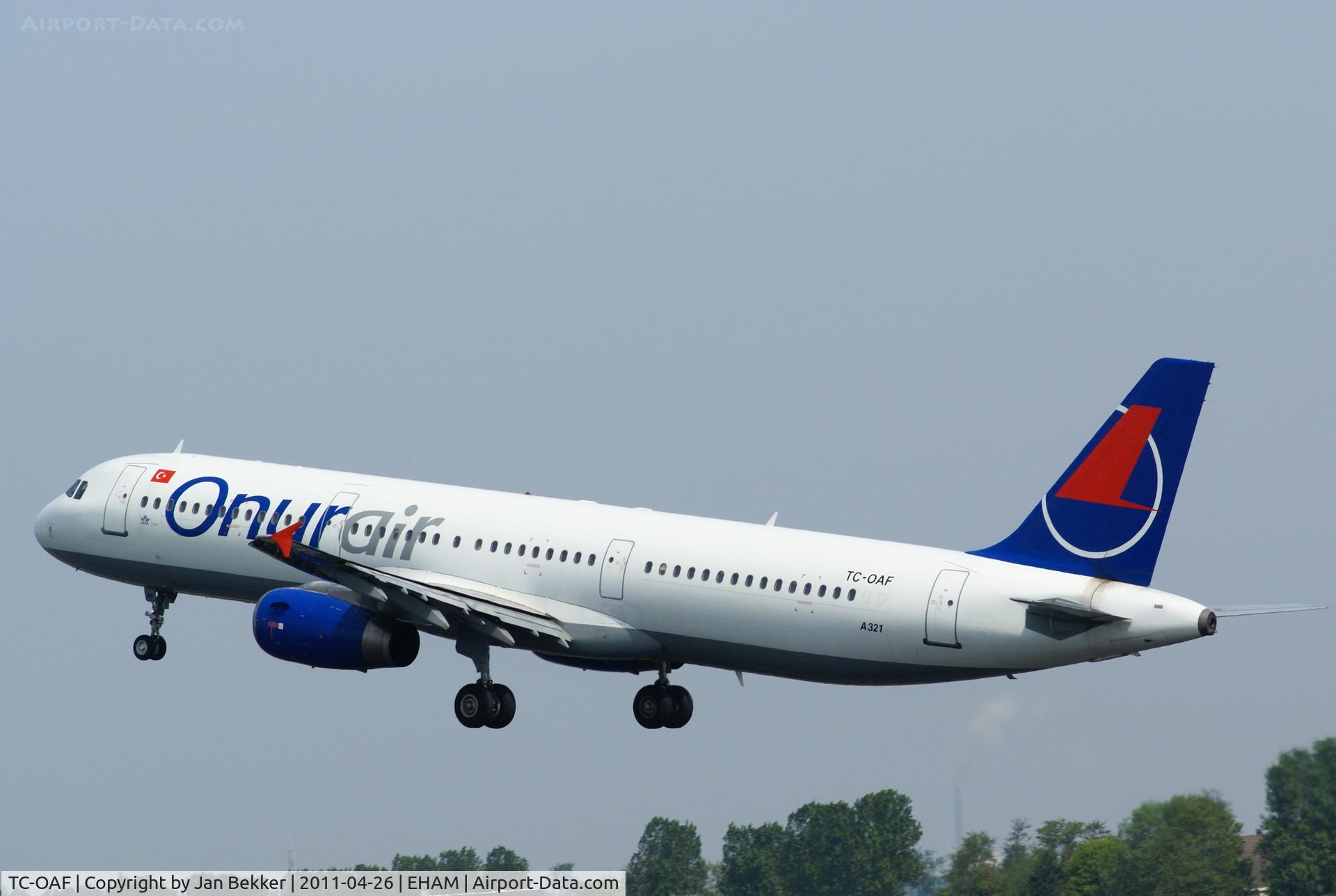 TC-OAF, 1997 Airbus A321-231 C/N 668, Just after take off from Schiphol (Polderbaan)