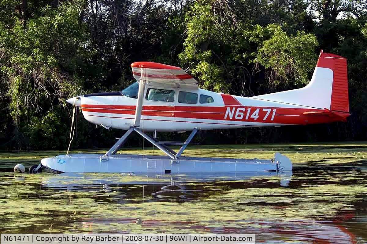N61471, 1981 Cessna A185F Skywagon 185 C/N 18504202, Cessna A.185F Skywagon 185 [185-04202] Oshkosh-Lake Winnebago Seaplane Base~N 30/07/2008