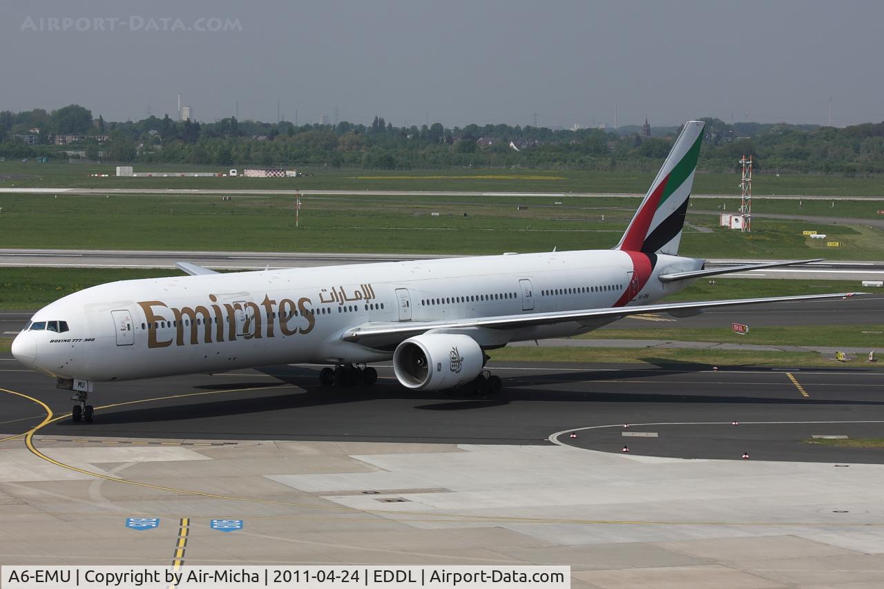 A6-EMU, 2002 Boeing 777-31H C/N 29064, Emirates, Boeing 777-31H, CN: 29064/0418