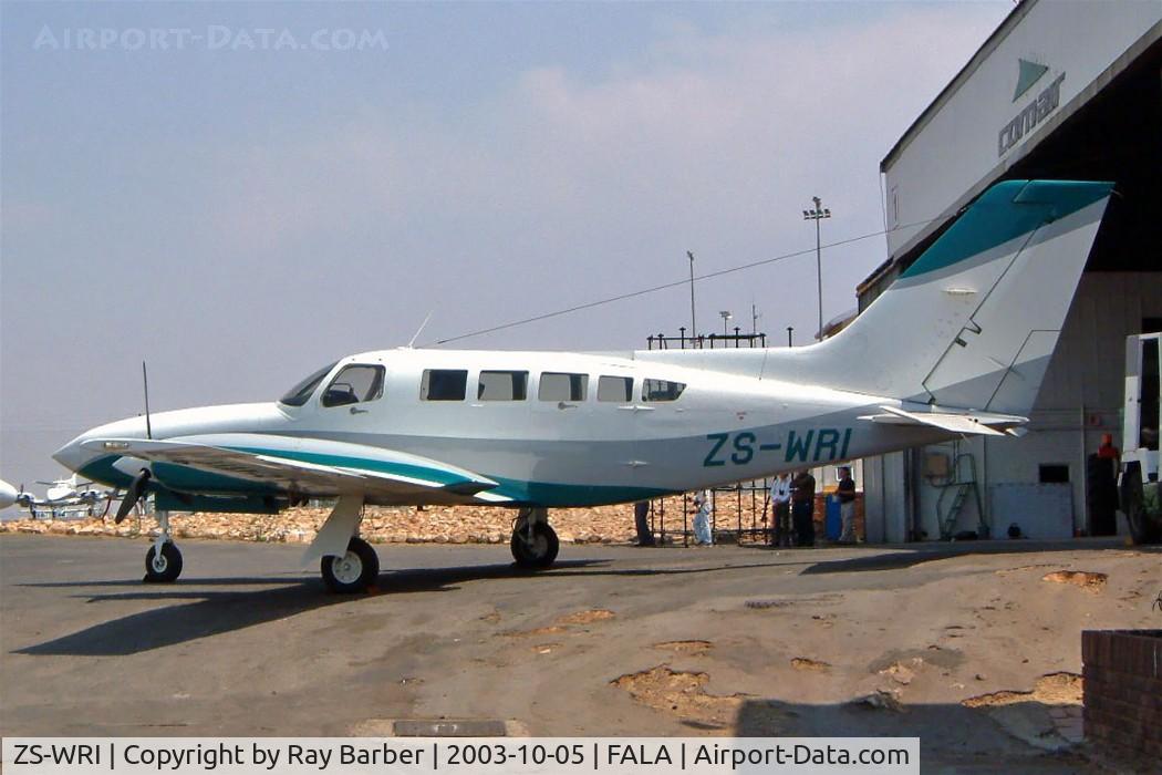ZS-WRI, 1982 Cessna 402C C/N 402C-0610, Cessna 402C [402C-0610] Lanseria~ZS 05/10/2003