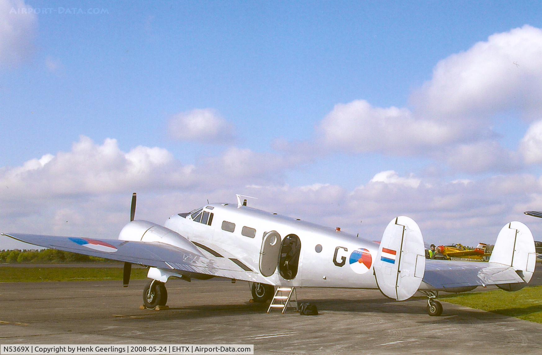 N5369X, 1952 Beech D18S-3NM C/N CA-254, c/s  G-29 ; Texel Airport Fly In