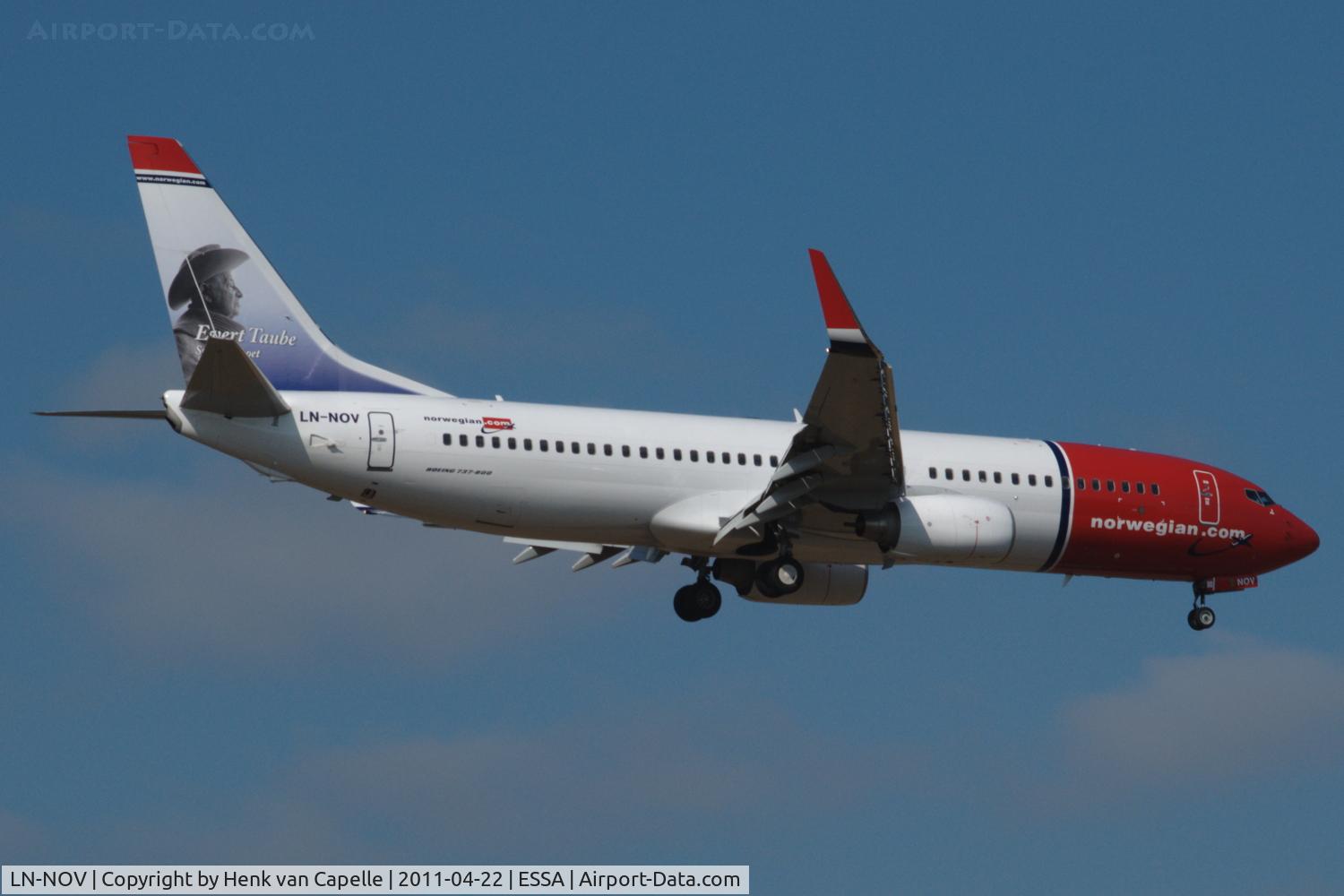 LN-NOV, 2010 Boeing 737-8FZ C/N 31713, Norwegian Air Shuttle Boeing 737-800 about to land at Stockholm Arlanda airport.