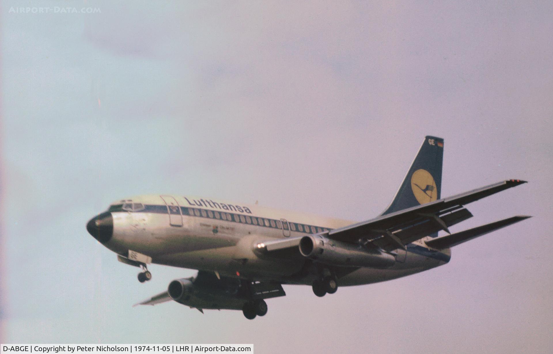 D-ABGE, 1971 Boeing 737-230C C/N 20257, Boeing 737-230C named Erlangen of Lufthansa on final approach to London Heathrow in November 1974.