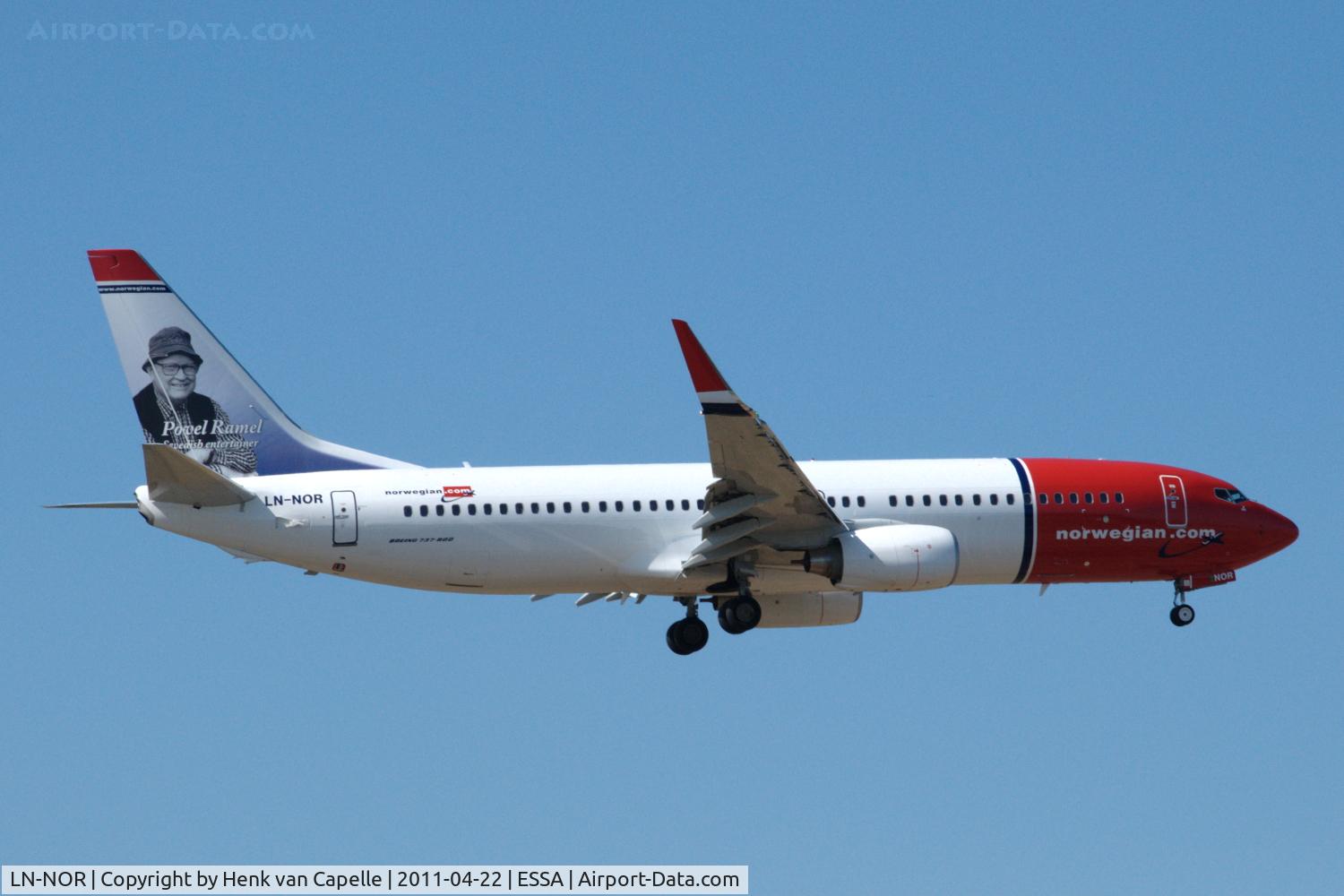 LN-NOR, 2011 Boeing 737-81D C/N 39412, Norwegian Air Shuttle Boeing 737-800 about to land at Stockholm Arlanda airport.
