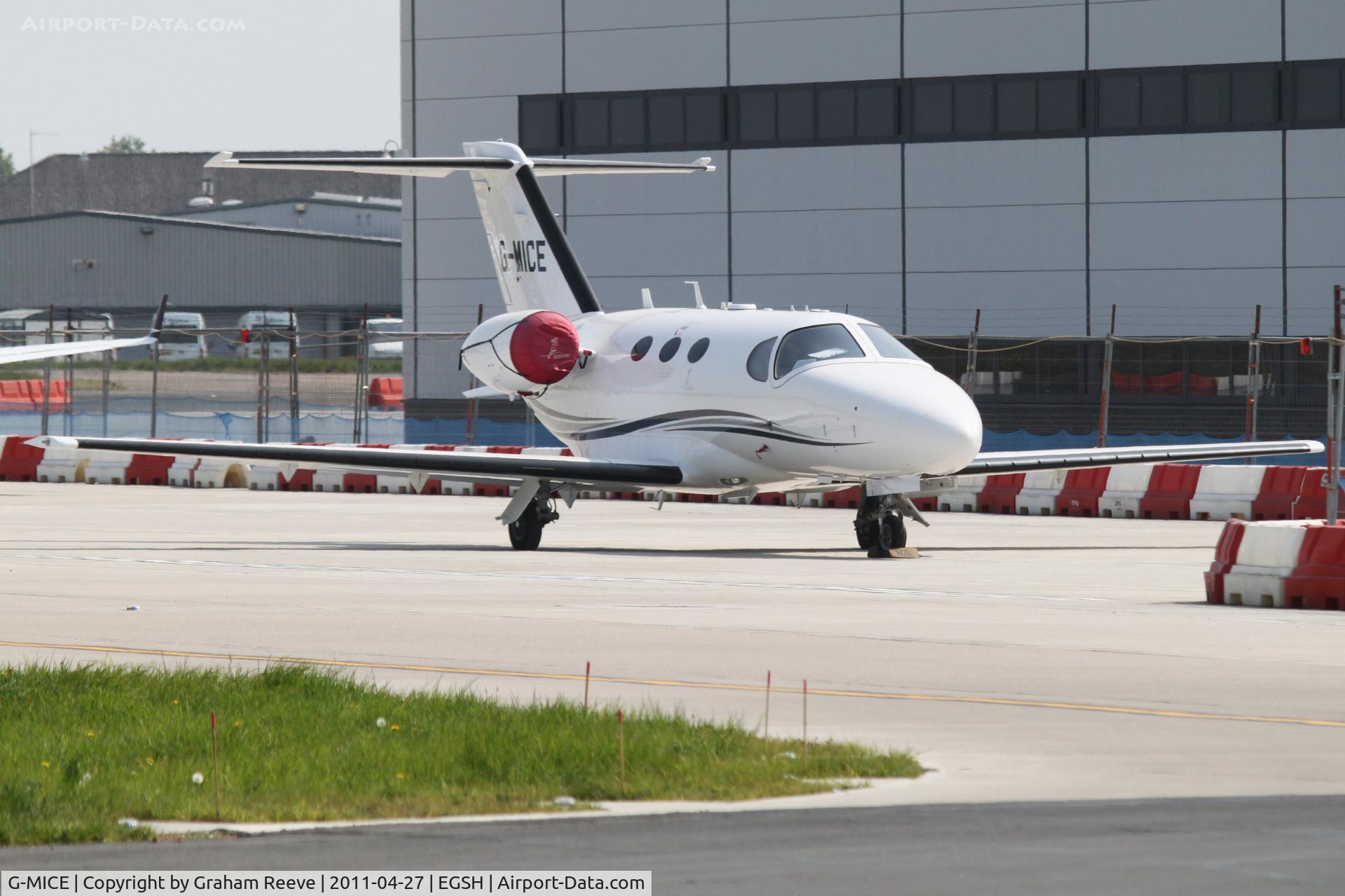 G-MICE, 2009 Cessna 510 Citation Mustang Citation Mustang C/N 510-0156, Parked in the sun.