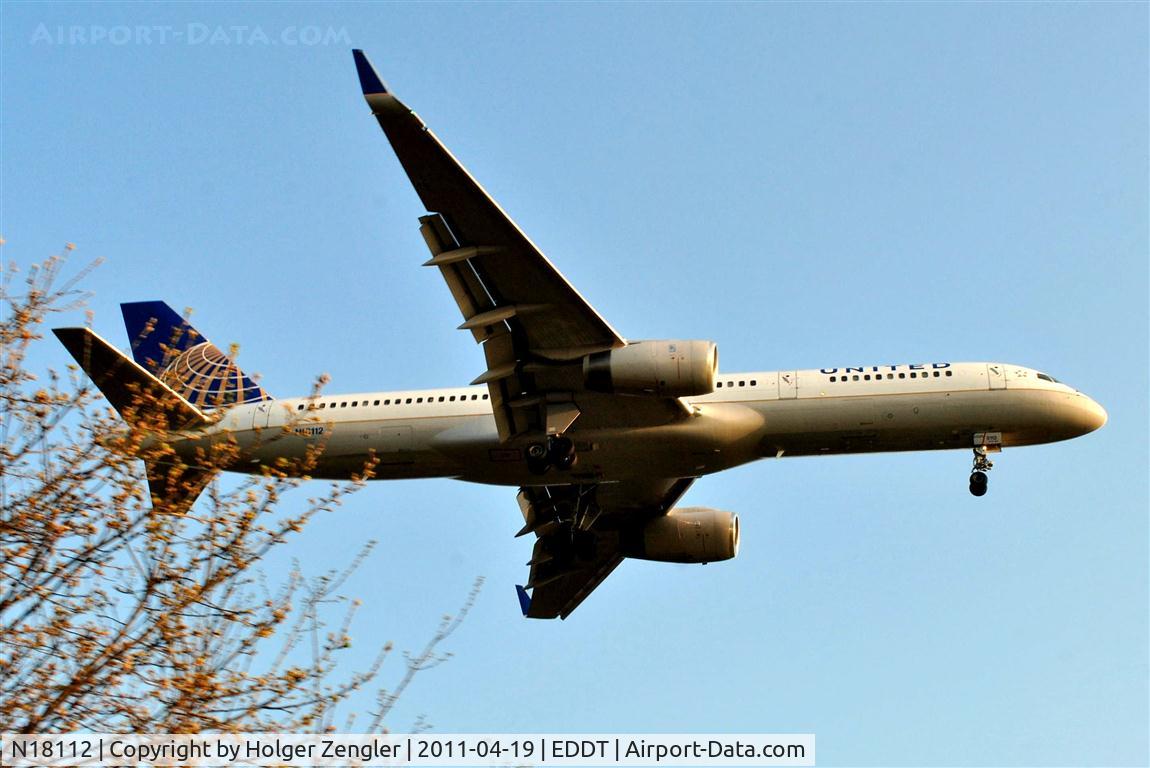 N18112, 1995 Boeing 757-224 C/N 27302, Much earlier than expected - the United Continental.....