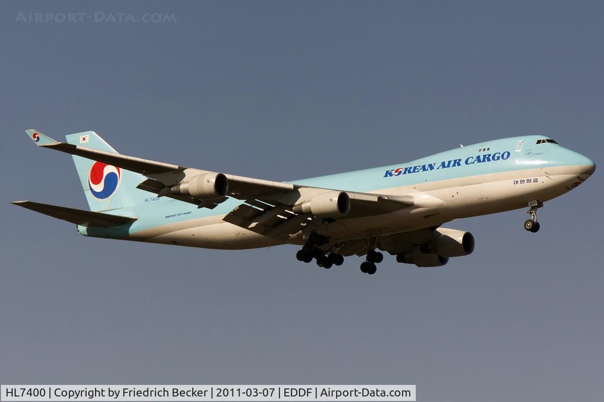 HL7400, 2001 Boeing 747-4B5F/SCD C/N 26414, on final