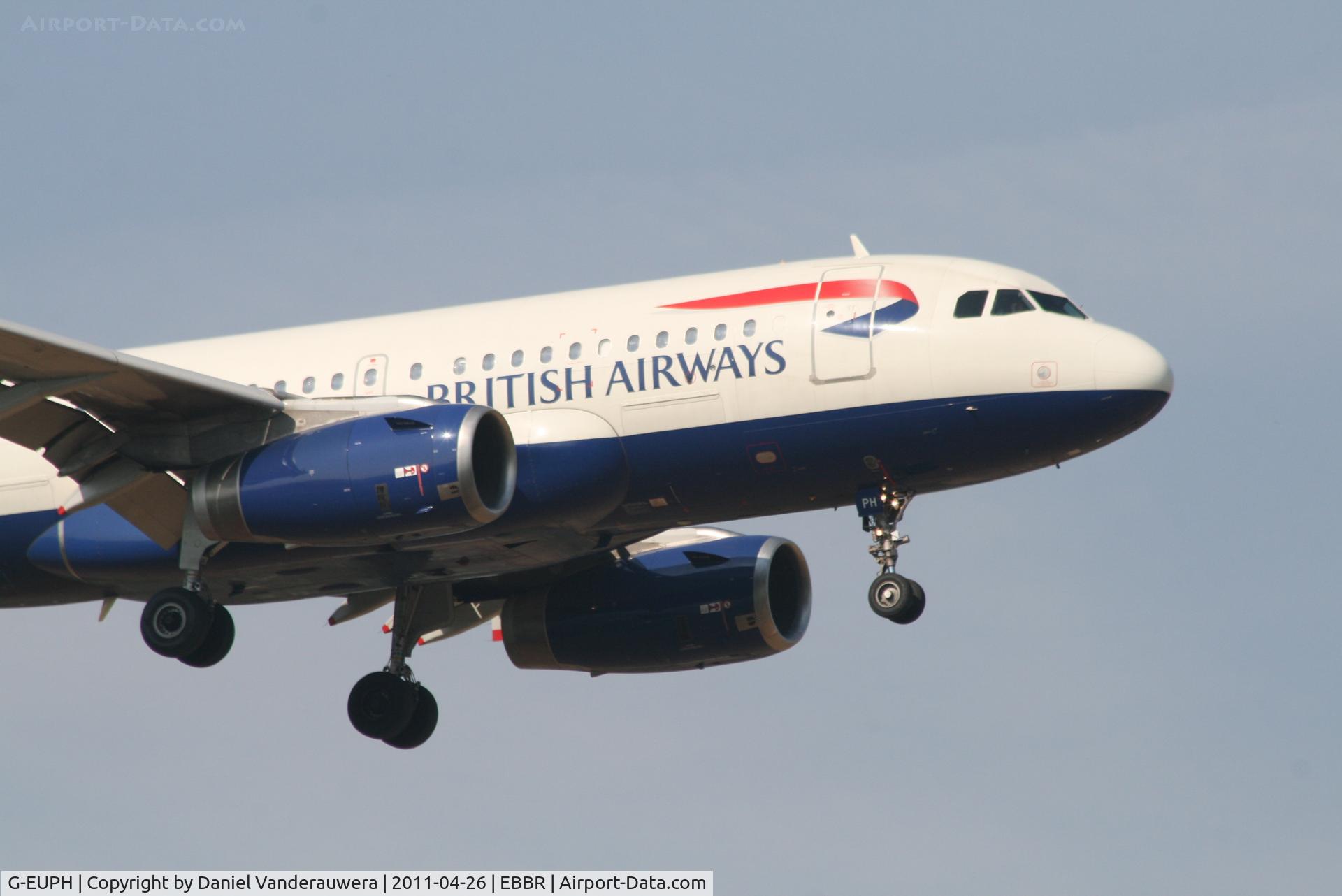 G-EUPH, 2000 Airbus A319-131 C/N 1225, Arrival of flight BA392 to RWY 02
