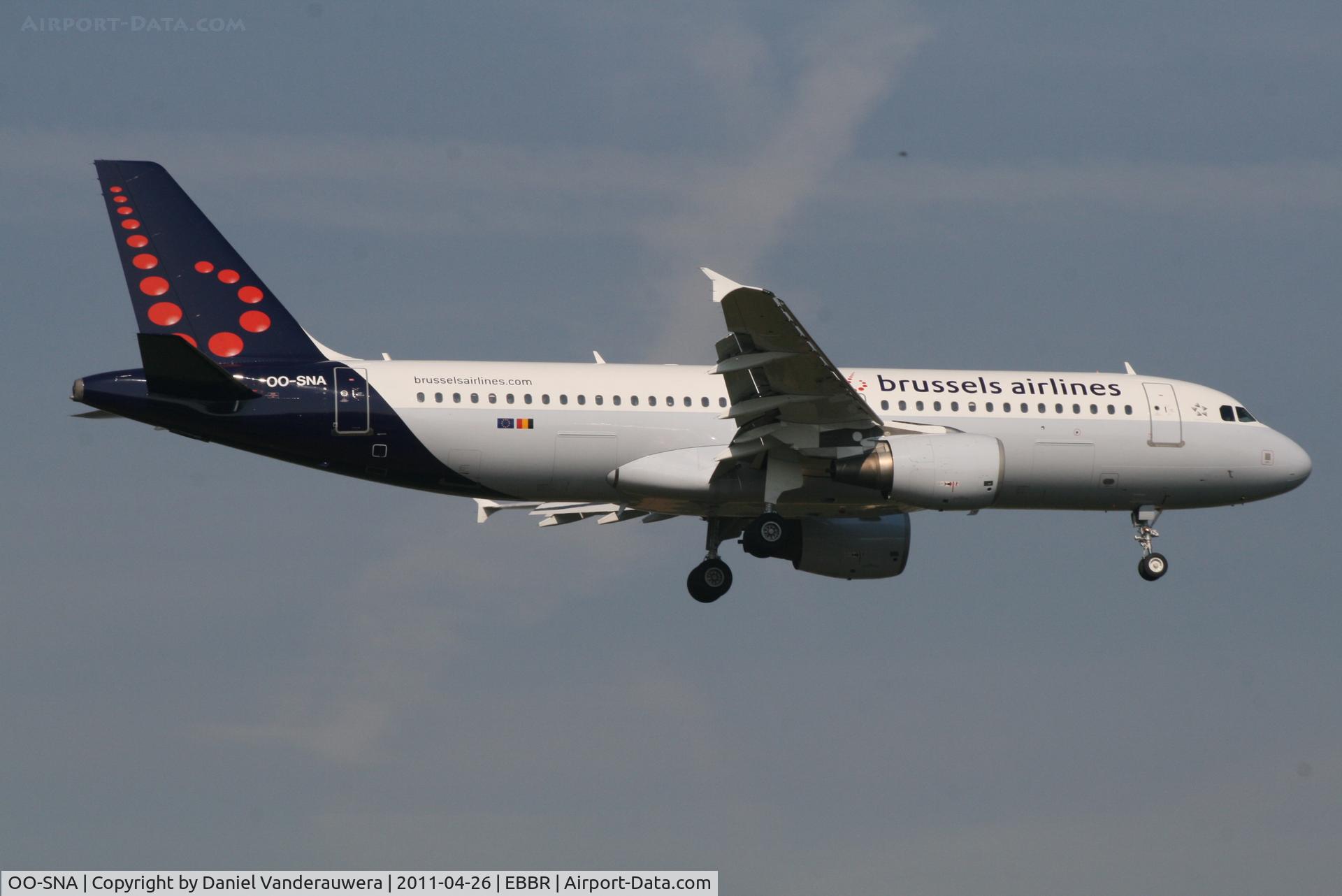 OO-SNA, 2001 Airbus A320-214 C/N 1441, Flight SN2092 is descending to RWY 02