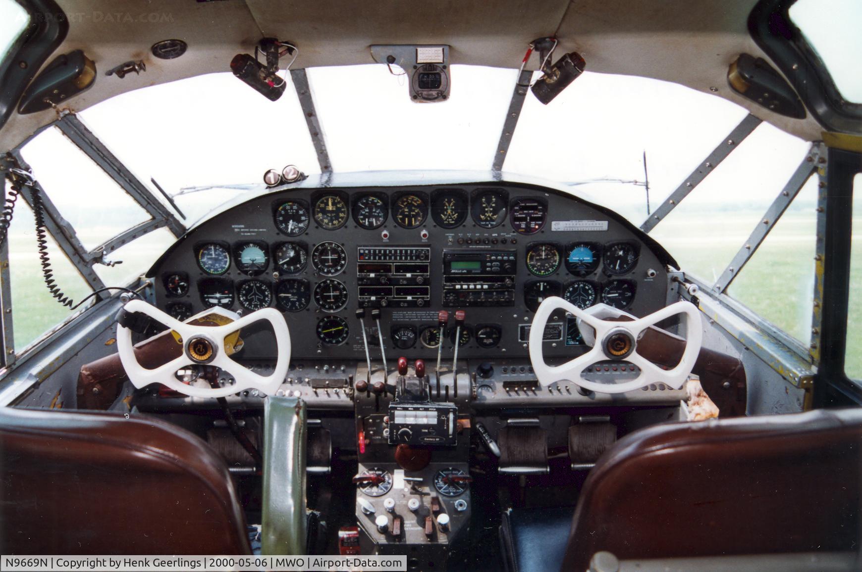 N9669N, 1958 Beech E18S-9700 C/N BA-382, Hook Field Airport OH