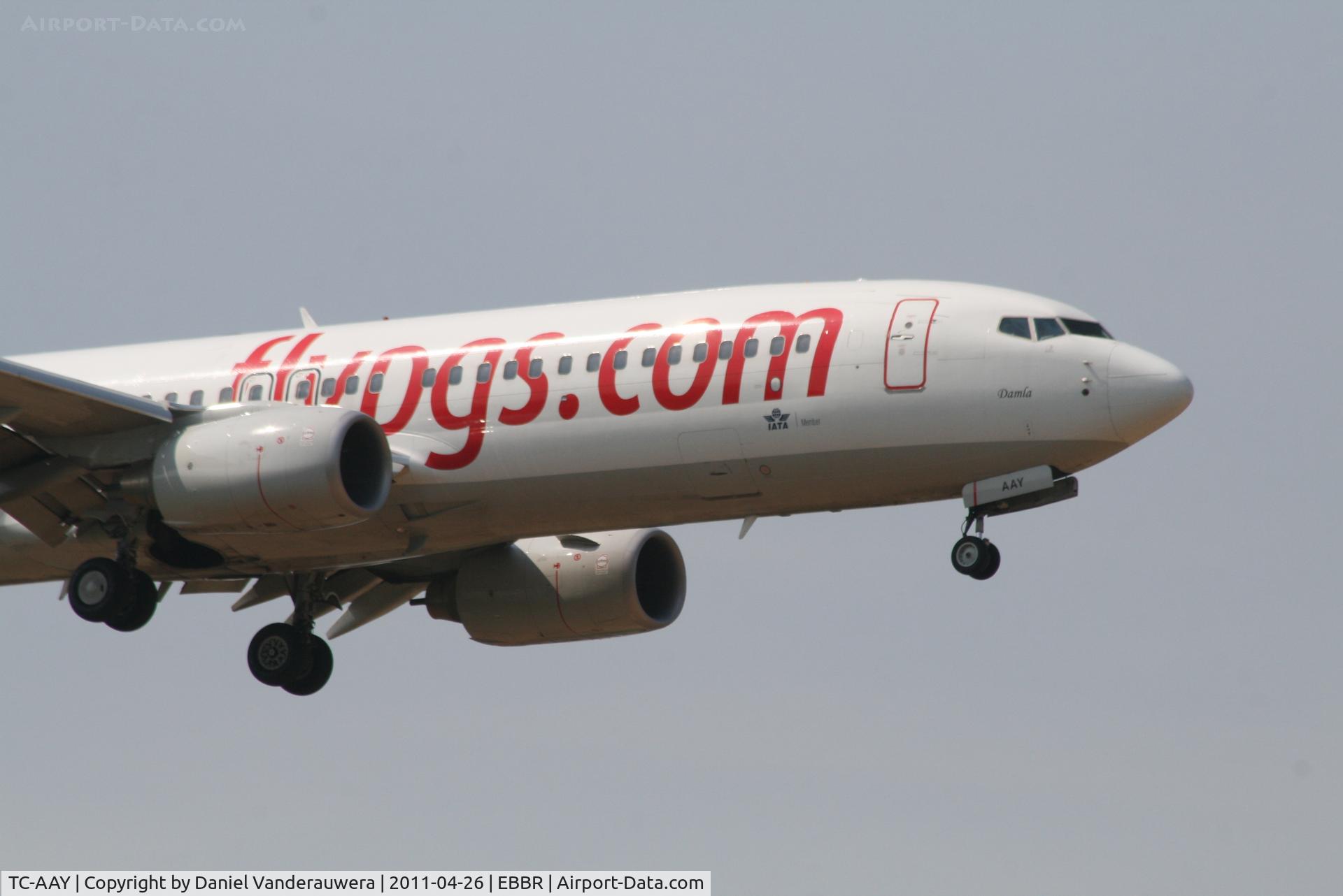 TC-AAY, 2010 Boeing 737-82R C/N 40874, Arrival of flight PC801 to RWY 02