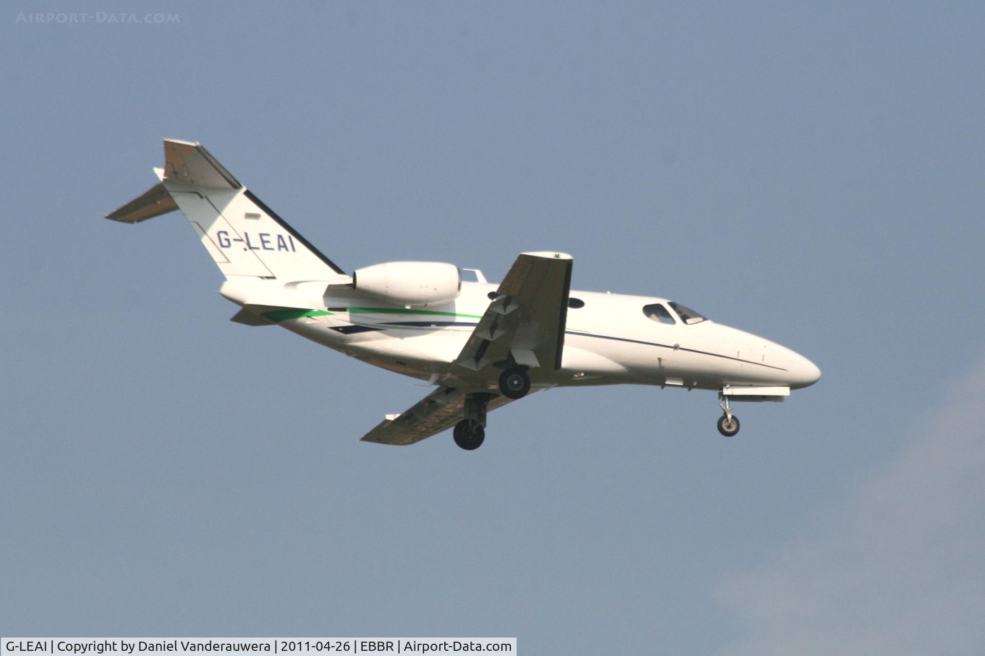 G-LEAI, 2007 Cessna 510 Citation Mustang Citation Mustang C/N 510-0052, Descending to RWY 02
