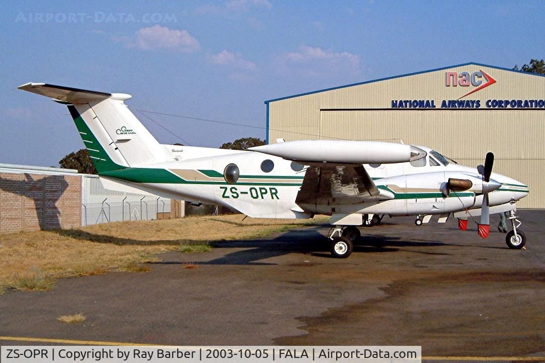 ZS-OPR, Beech 200T Super King Air C/N BT-8, Beech 200T Super King Air [BT-8] Lanseria~ZS 05/10/2003