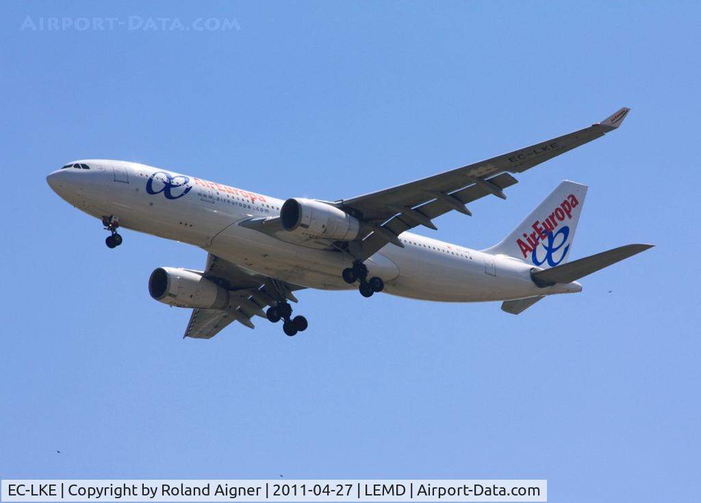 EC-LKE, 2002 Airbus A330-243 C/N 461, .