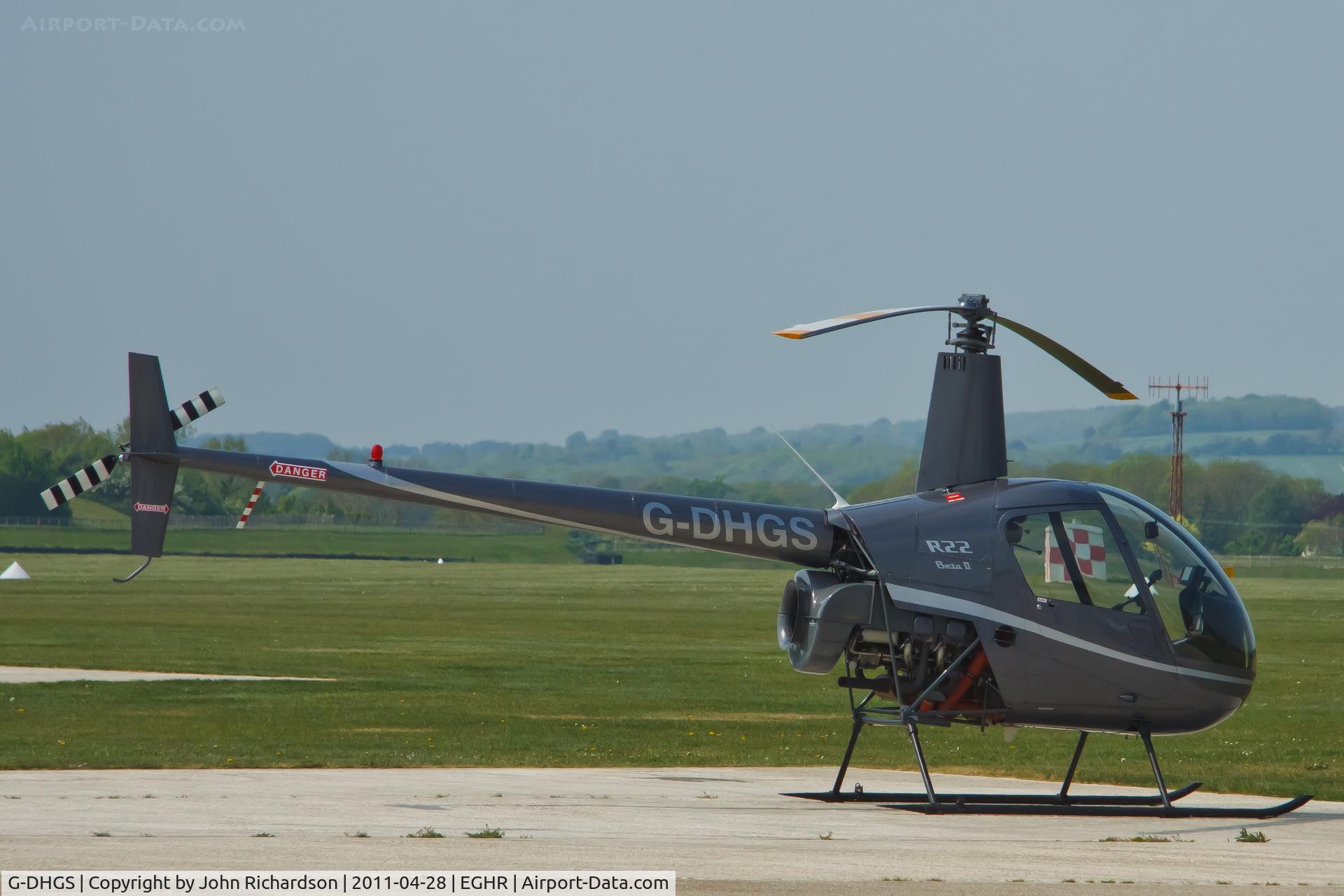 G-DHGS, 1996 Robinson R22 Beta C/N 2592, On the Helipad