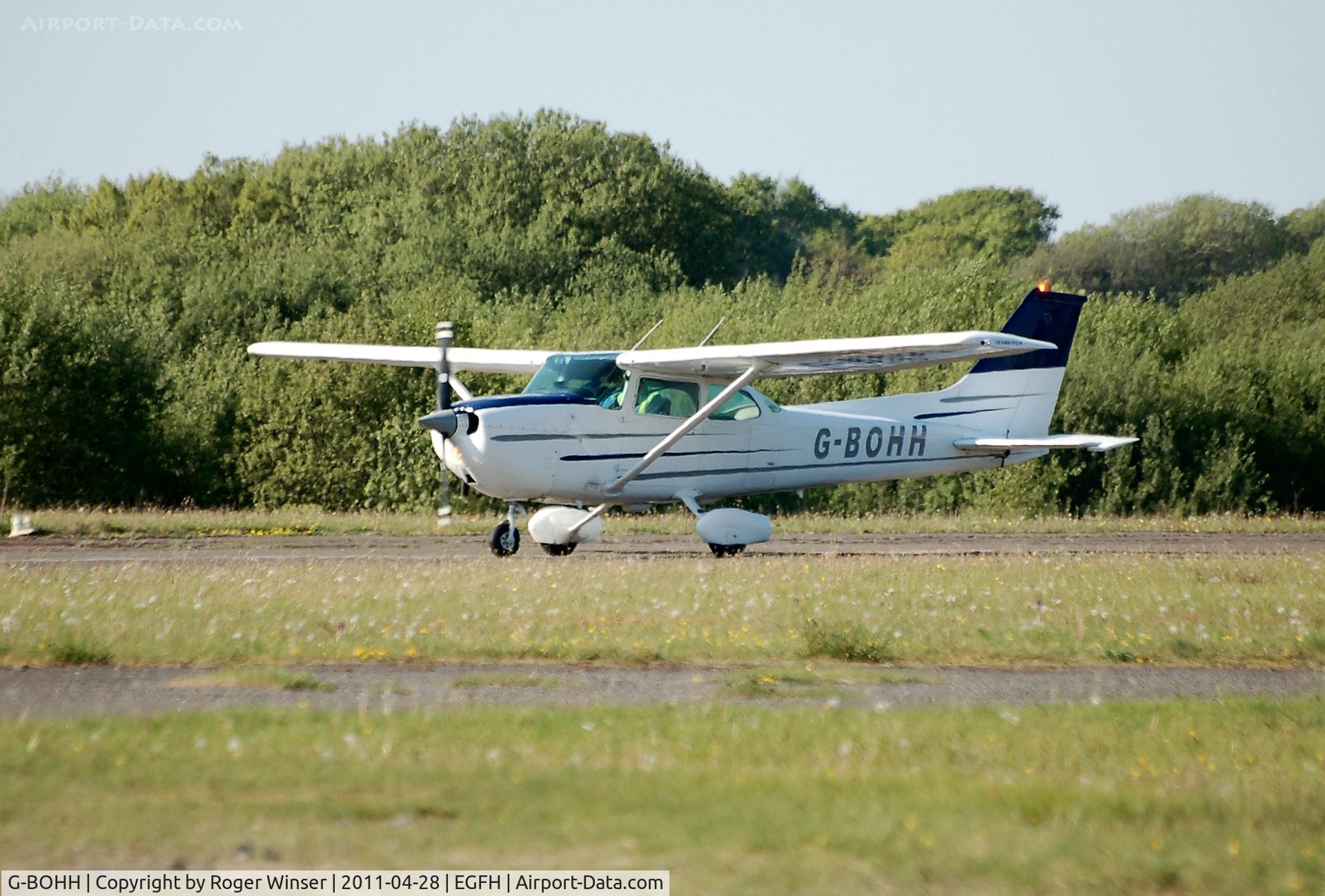 G-BOHH, 1980 Cessna 172N C/N 172-73906, Resident aircraft arriving Runway 22