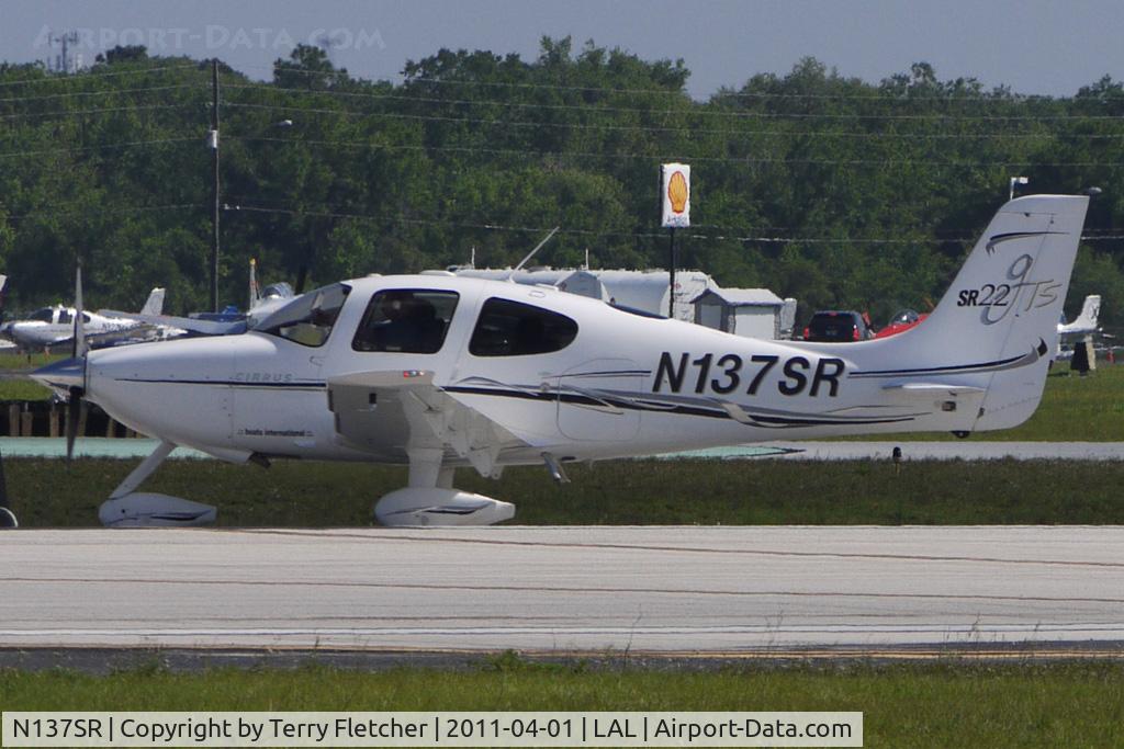 N137SR, 2006 Cirrus SR22 GTS C/N 1916, 2011 Sun n Fun - Lakeland , Florida