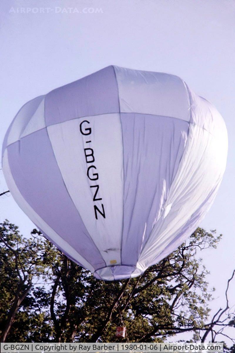 G-BGZN, 1980 Wallingford Model Balloons WALLINGFORD WMB2 WINDTRACKER C/N 5, Wallingford WMB.2 Windtracker Model Balloon [005] Marsh Benham~G 06/01/1980. Taken from a slide.