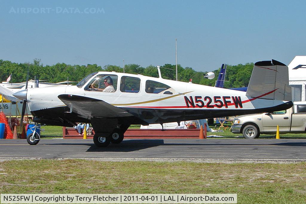 N525FW, 1962 Beech P35 Bonanza C/N D-7044, 2011 Sun n Fun - Lakeland , Florida