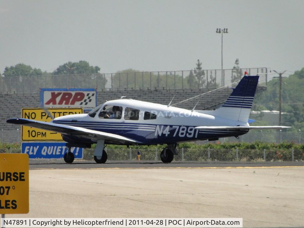 N47891, Piper PA-28R-201T Cherokee Arrow III C/N 28R-7803035, On Taxiway Sierra holding short for runway 26L, awaiting take off clearence from the tower