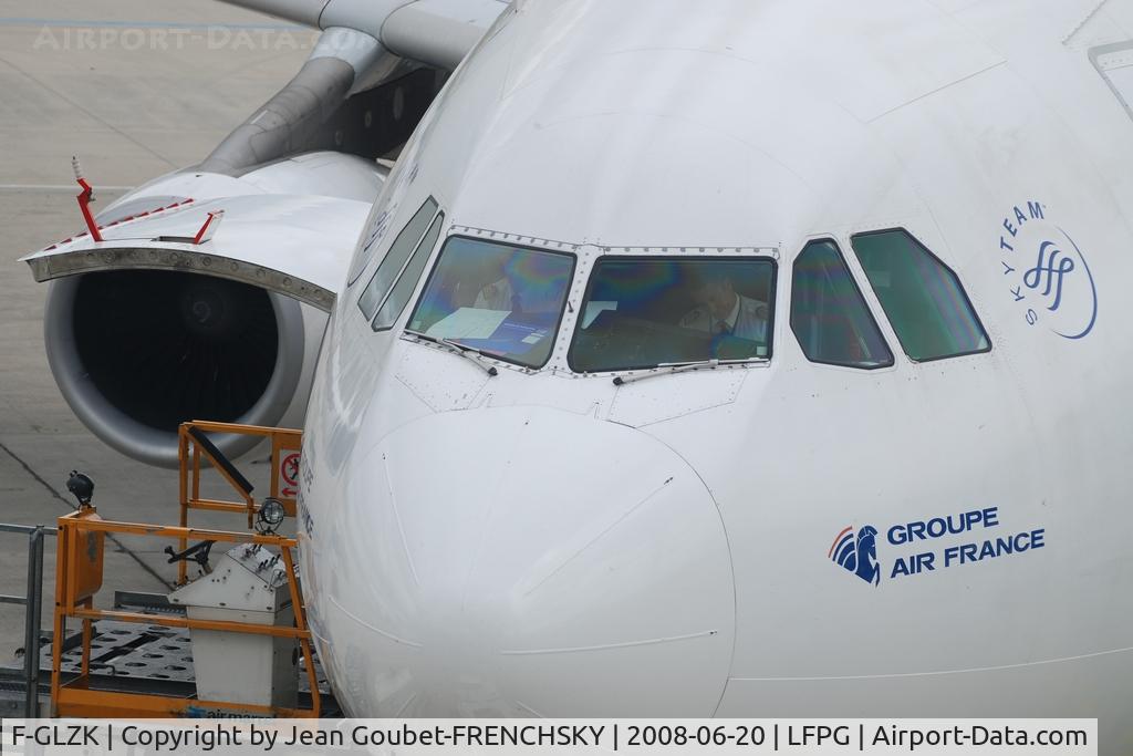 F-GLZK, 1997 Airbus A340-313X C/N 207, Air France to CAI