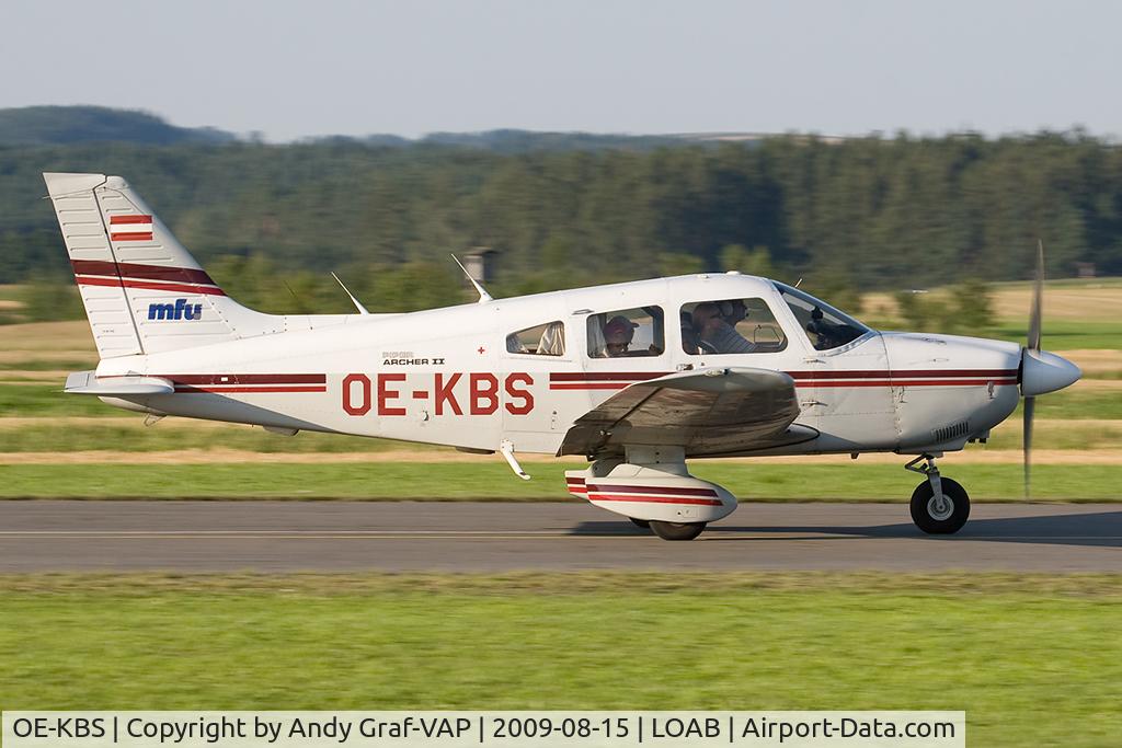 OE-KBS, Piper PA-28-181 C/N 28-8390087, Piper 28
