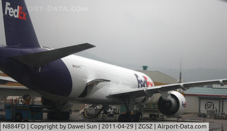 N884FD, 2010 Boeing 777-FS2 C/N 37137, @shenzhen