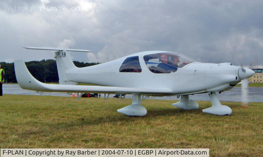 F-PLAN, Dyn'Aero MCR-4S C/N 32, Dyn'Aero MCR4S 2002 [32]   Kemble~G 10/07/2004