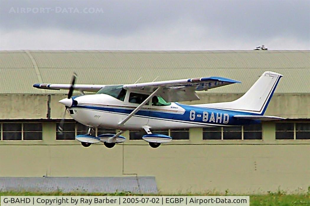 G-BAHD, 1972 Cessna 182P Skylane Skylane C/N 18261501, Cessna 182P Skylane [182-61501] Kemble~G 02/07/2005
