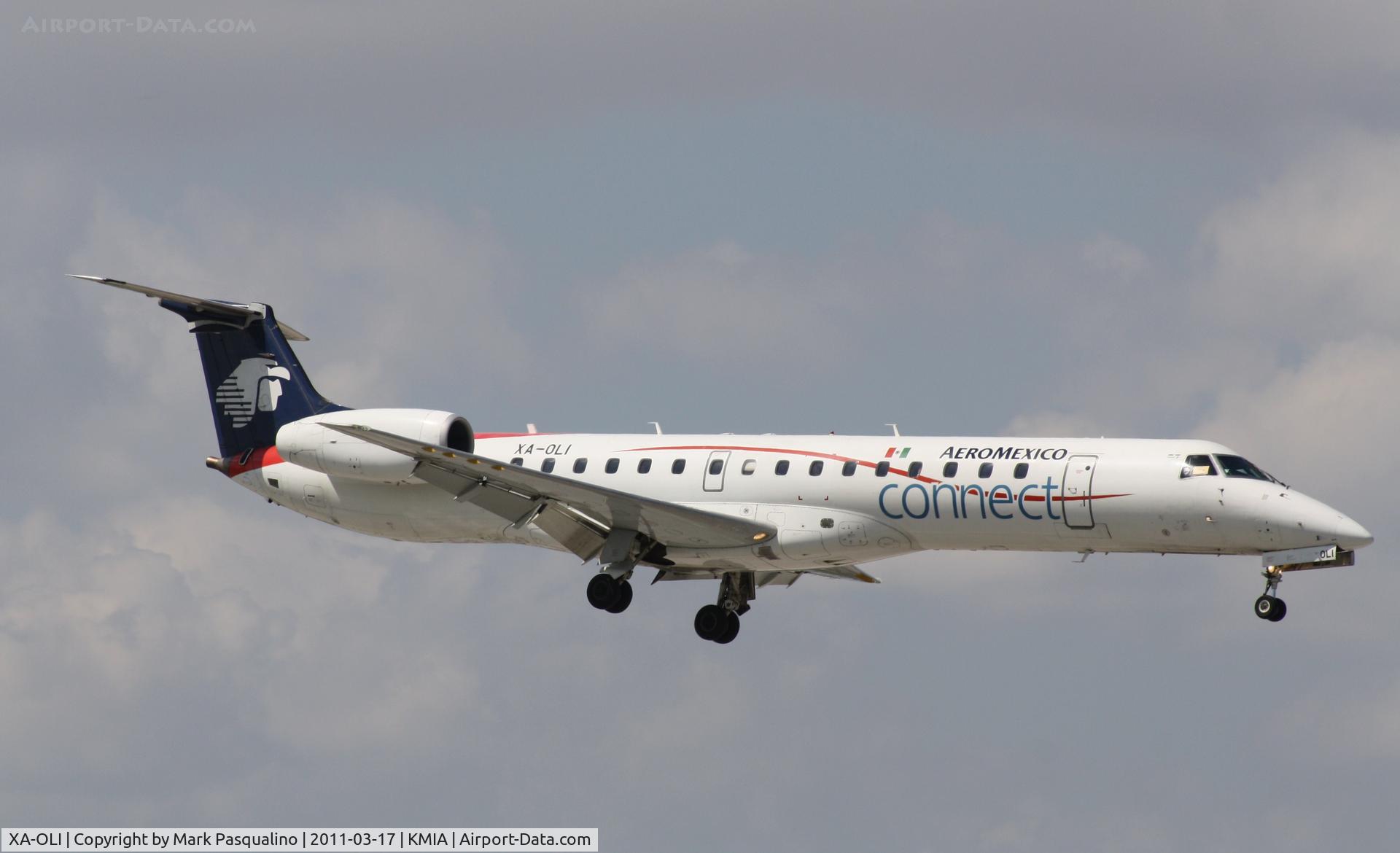 XA-OLI, 1998 Embraer ERJ-145ER (EMB-145ER) C/N 29089, EMB-145ER
