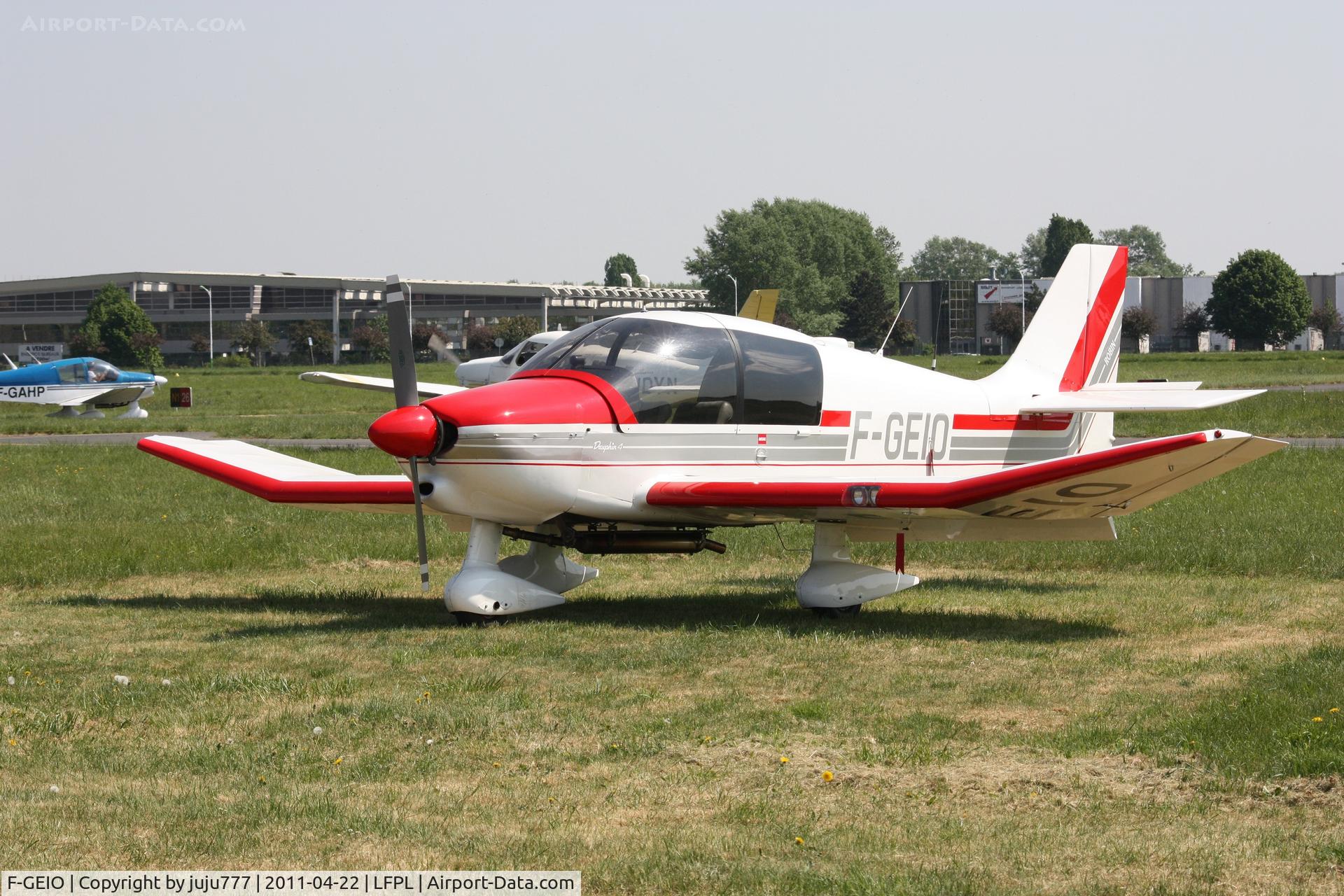 F-GEIO, Robin DR-400-140B Major C/N 1699, at Logne