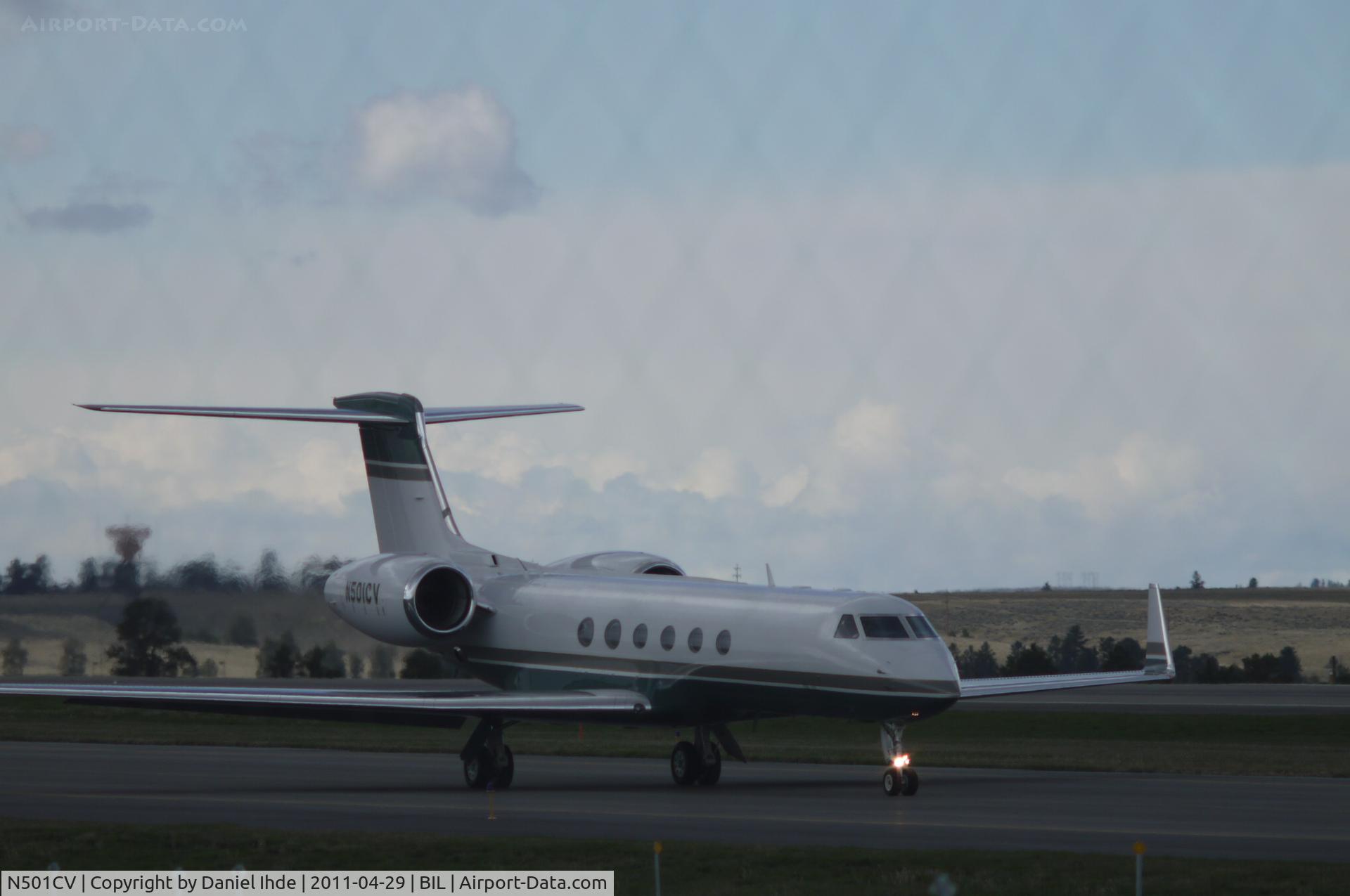 N501CV, 2001 Gulfstream Aerospace G-V C/N 639, Cable Vision G5 wrapping things up at BIL