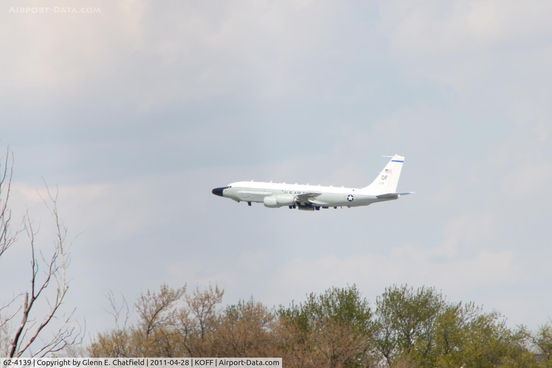62-4139, 1962 Boeing RC-135W Rivet Joint C/N 18479, Doing touch-and-goes and low approaches