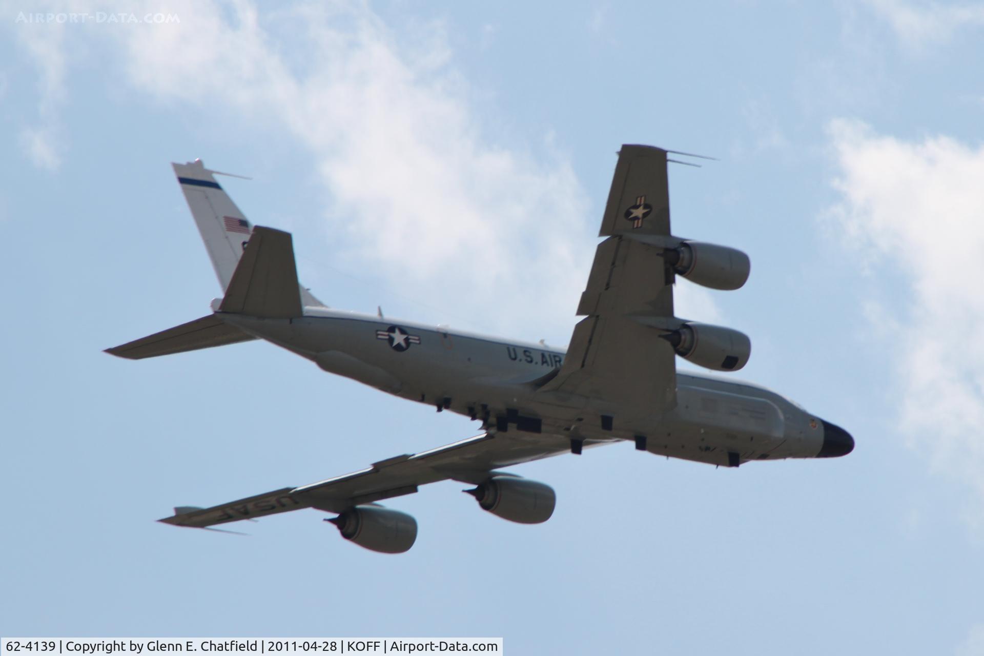 62-4139, 1962 Boeing RC-135W Rivet Joint C/N 18479, Doing touch-and-goes and low approaches