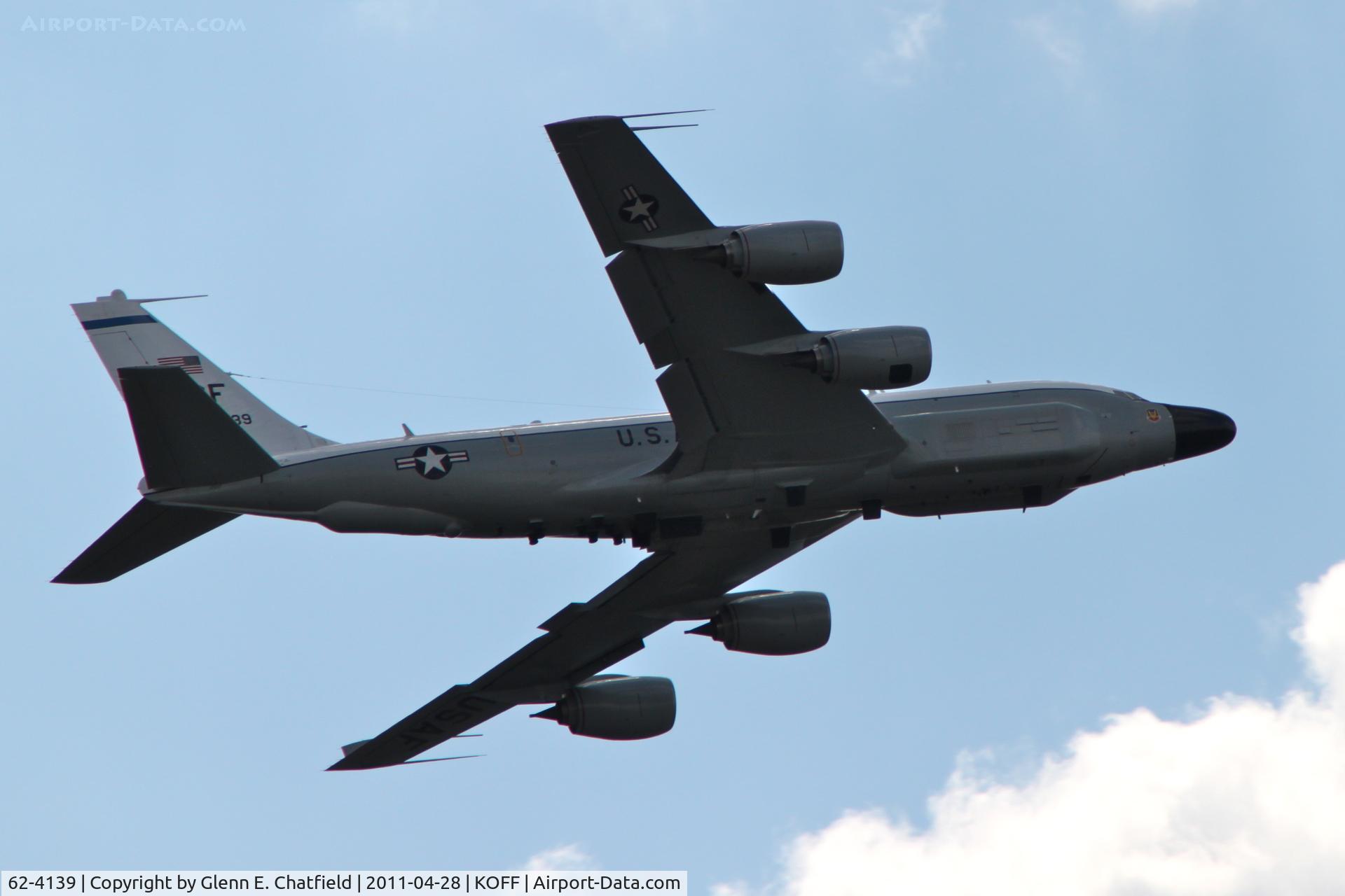 62-4139, 1962 Boeing RC-135W Rivet Joint C/N 18479, Doing touch-and-goes and low approaches