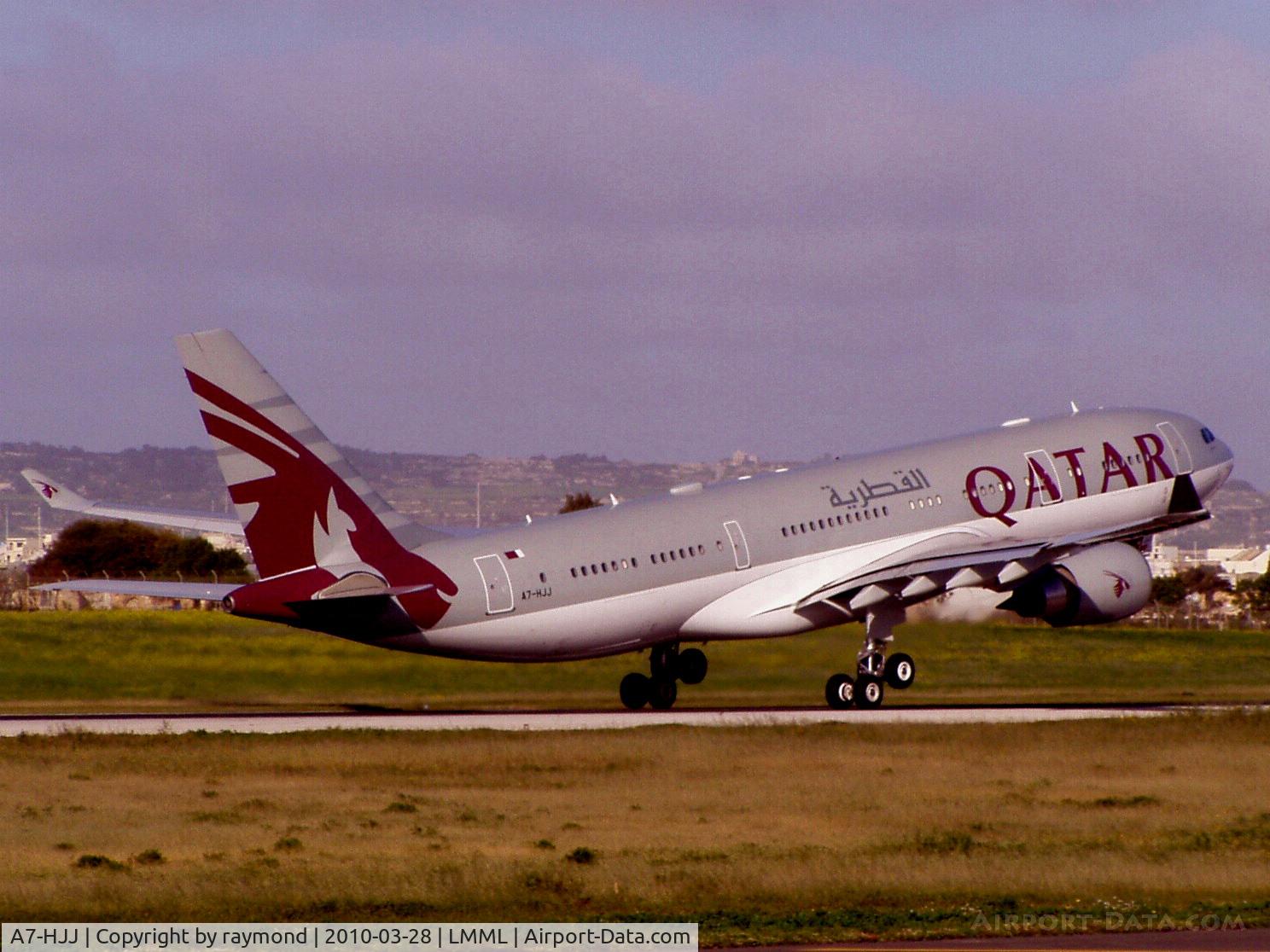 A7-HJJ, 2002 Airbus A330-203 C/N 487, A330 A7-HJJ Qatar Airways
