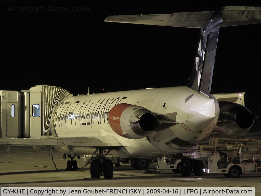 OY-KHE, 1988 McDonnell Douglas MD-82 (DC-9-82) C/N 49604, at CDG T1